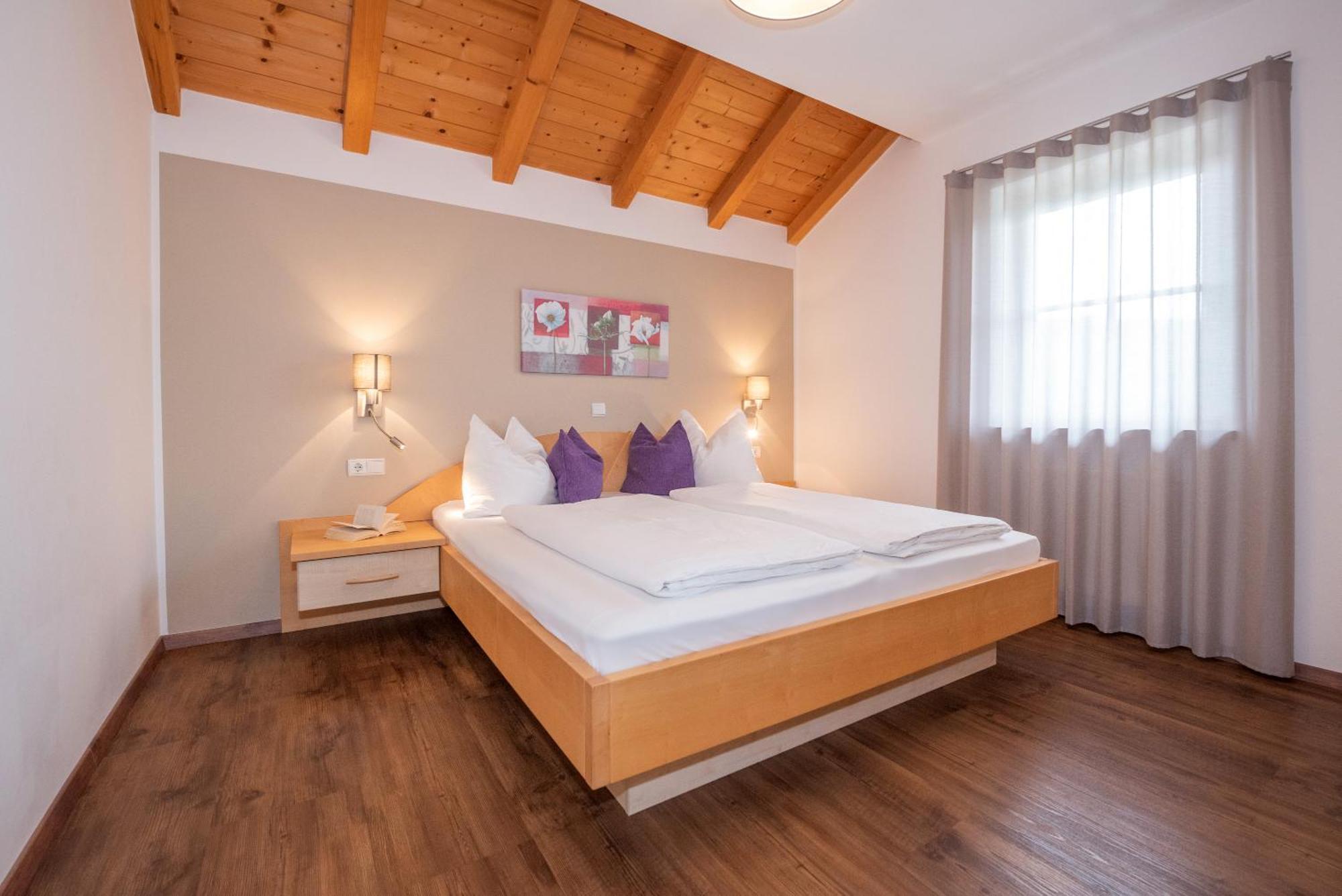 Leuchtenhof Caldaro Bagian luar foto