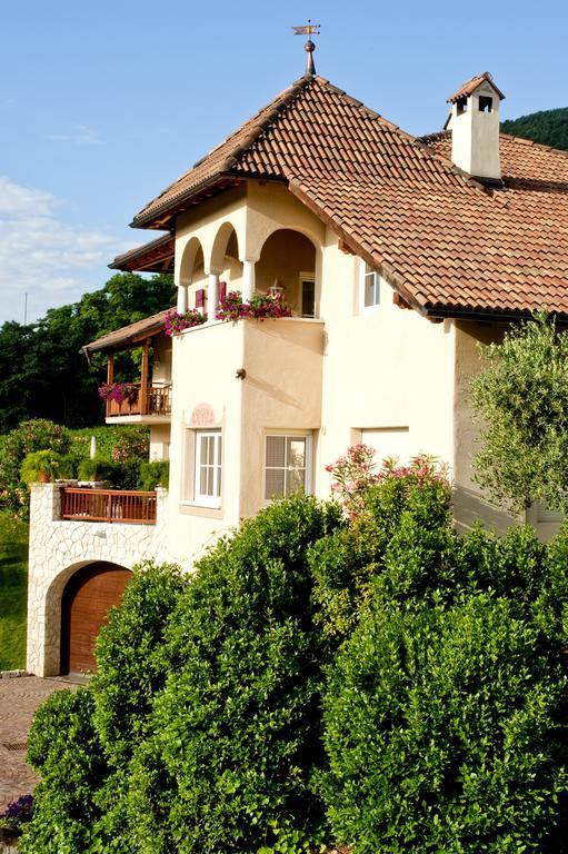 Leuchtenhof Caldaro Bagian luar foto