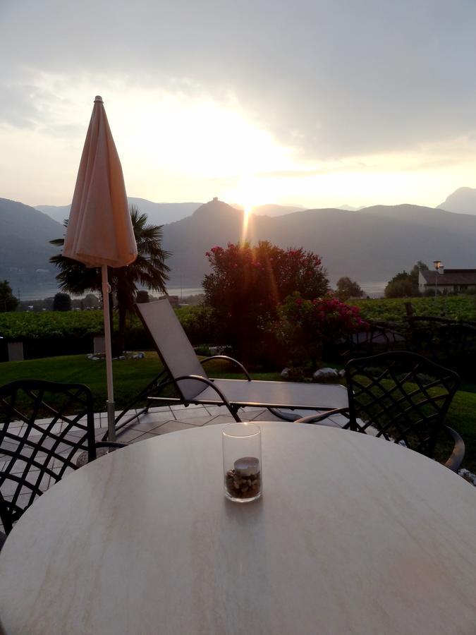 Leuchtenhof Caldaro Bagian luar foto